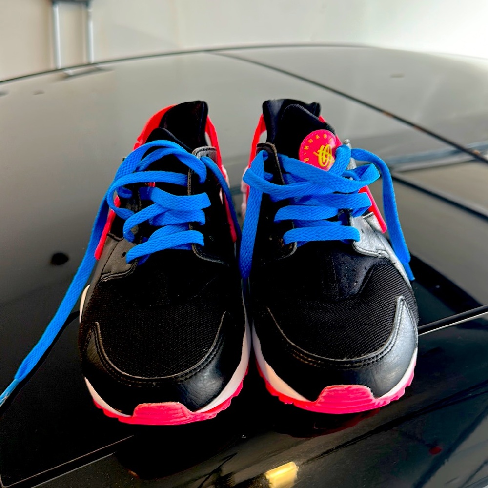 NIKE HUARACHE 6Y